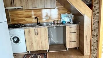 Chalet, Garden View | Private kitchen
