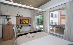 Studio, Balcony, City View | Free WiFi - Corporate Stays Zuba II (Fernando de la Mora)