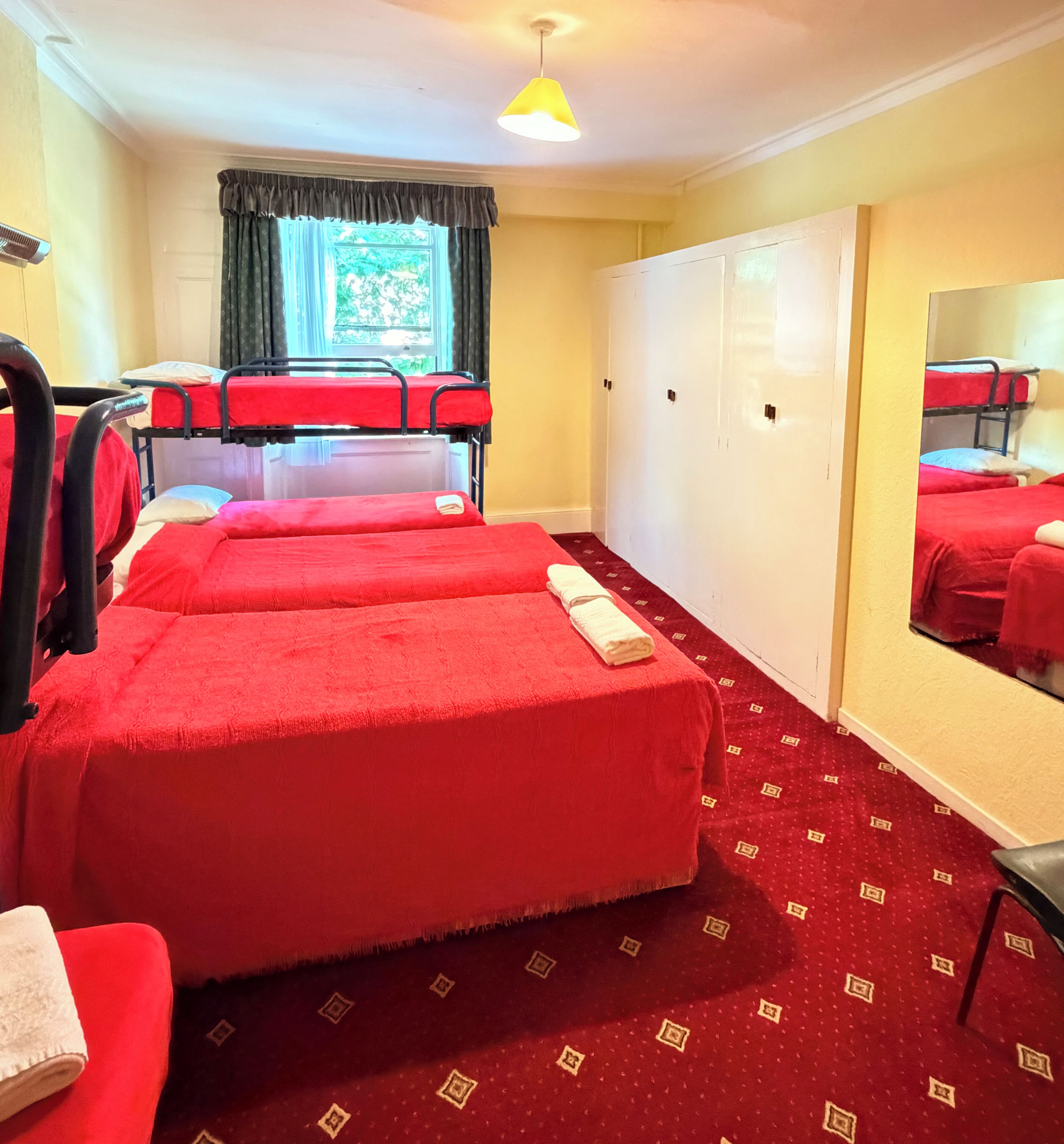 Basic Quadruple Room | Free WiFi