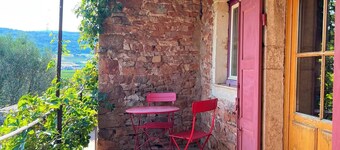 Maison Pourpre | Sleeps 10 | Burgundy | Village within walking distance