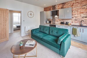 TV, offices - Umpires Watch - Cricket View - Sleeps 2 (Scarborough)