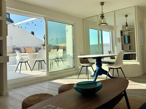 Dining - A 3-minute walk from the marina / Penthouse with a terrace, BBQ, ocean view, and pool (Quarteira)