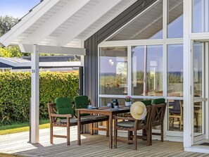 Outdoor dining - "Amma" - 15m from the sea by Interhome (Sjølund)