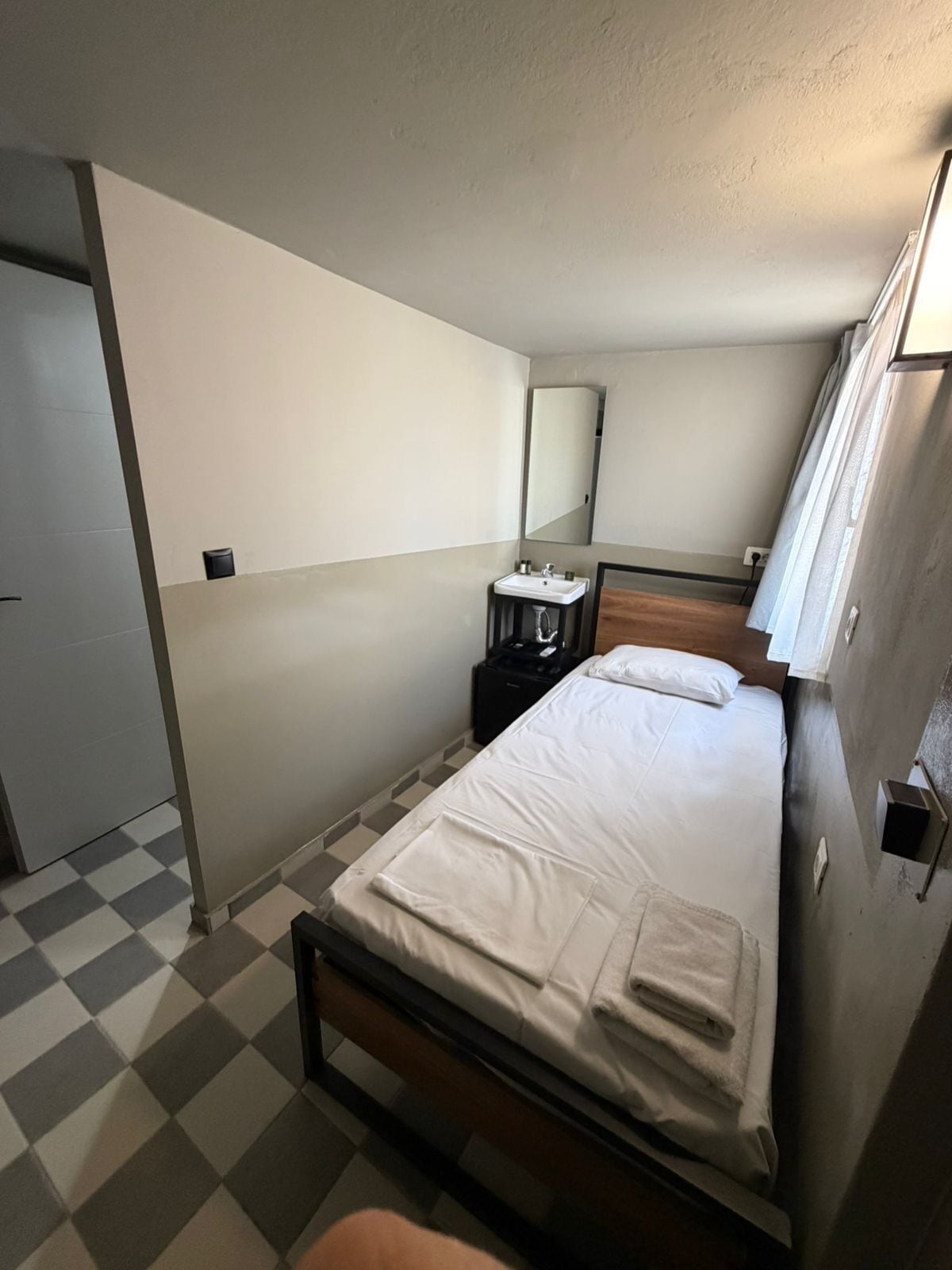 Economy Room | WiFi (free)