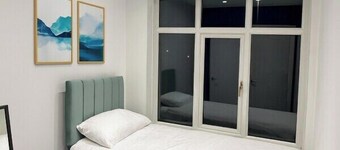 Large Modern House in Billingham - FREE Parking
