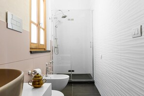 Bathroom - Casa Mediterranea (Nurachi)
