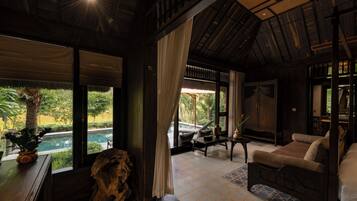 Executive Bungalow, Mountain View | Interior