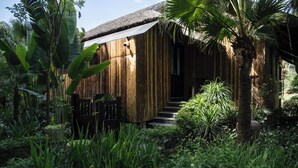 Premium Bungalow | Minibar, in-room safe, desk, laptop workspace - An Hideaway Resort (Ninh Binh)