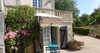 Gite du Picot: quiet and relaxing, with a large garden.
