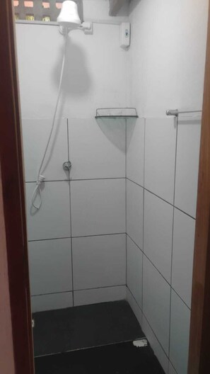 Habitación básica doble | Baño
