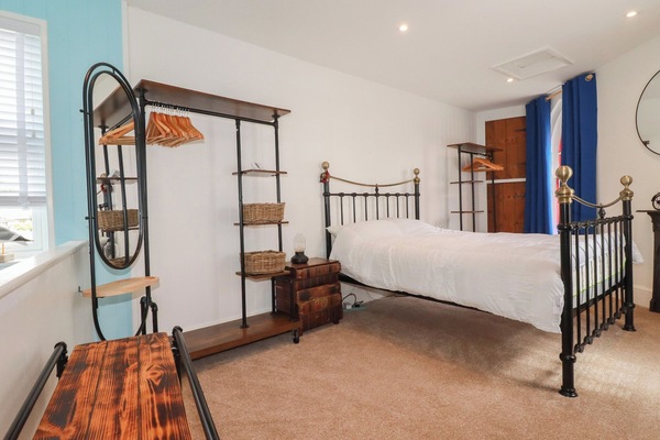 1 bedroom, WiFi (free), individually decorated, individually furnished