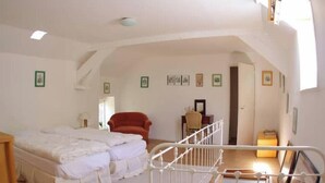 2 habitaciones, acceso a internet y ropa de cama 