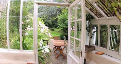 Le Gîte de la Serre – the glass-roofed cottage where you can take the time to enjoy life