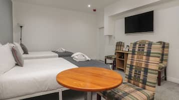 2 bedrooms, WiFi (free), individually decorated, individually furnished