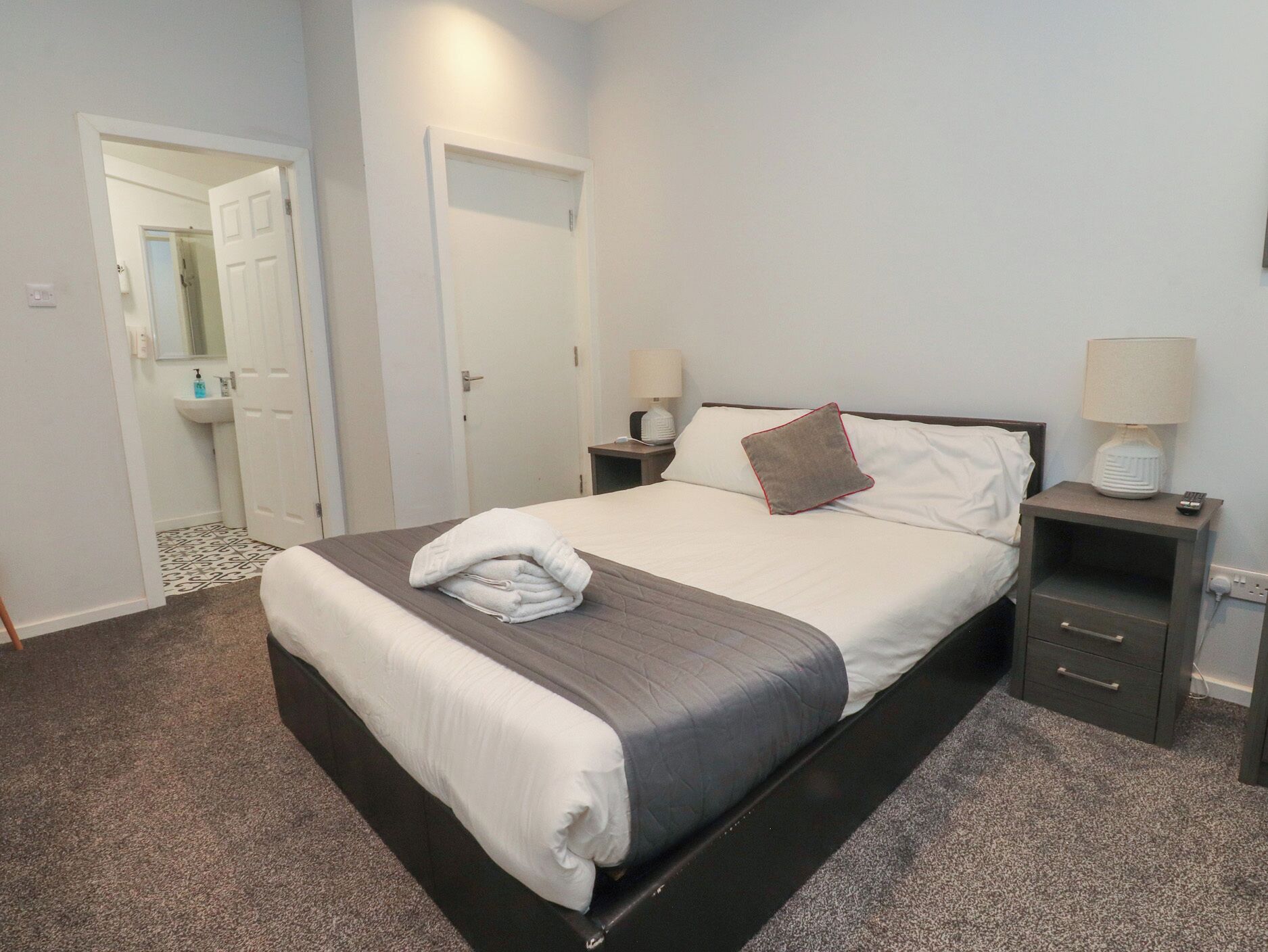 2 bedrooms, WiFi (free), individually decorated, individually furnished