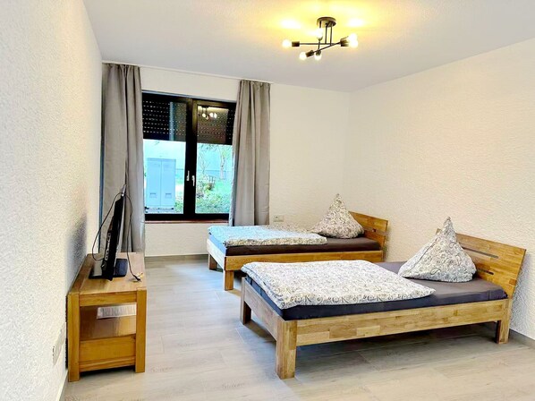 1 bedroom, iron/ironing board, Internet, bed sheets