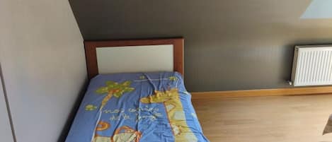 4 chambres, fer et planche Ă repasser, Wi-Fi, draps fournis