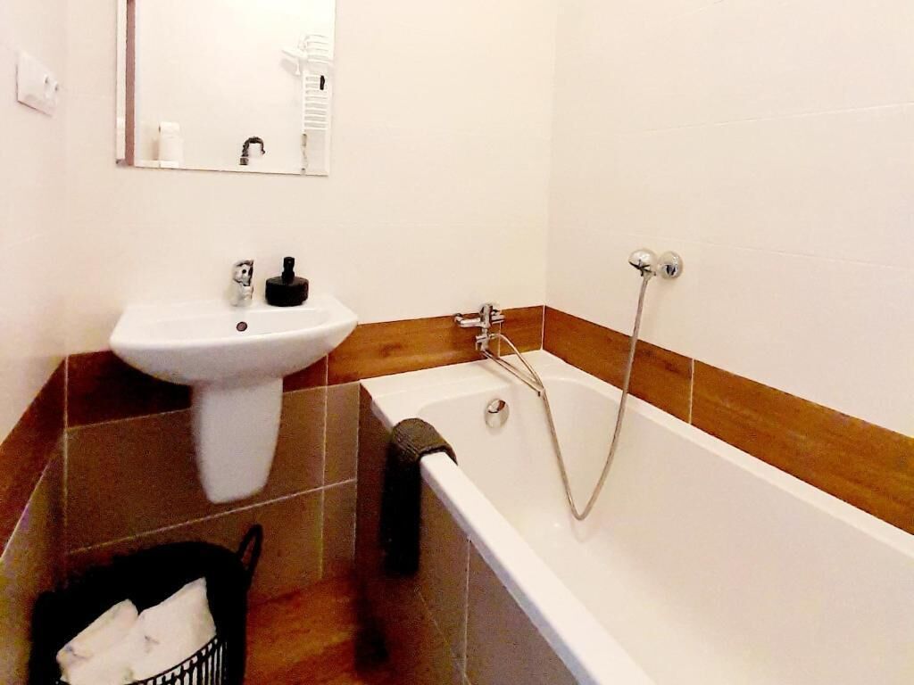Apartamento, vista para a cidade | Banheiro