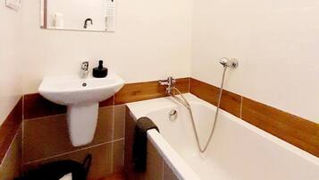 Apartamento, vista para a cidade | Banheiro