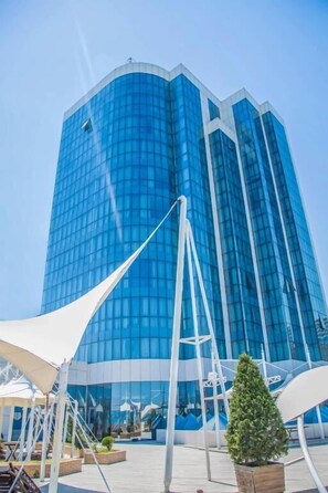 Exterior - Golden Coast Hotel (Baku)
