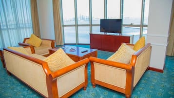 In-room safe, soundproofing, free WiFi