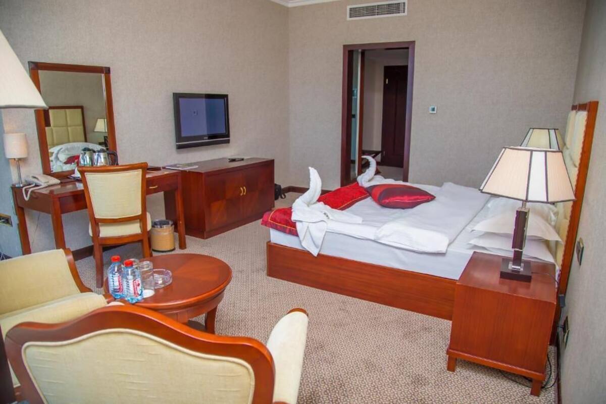 Double Room, City View | In-room safe, soundproofing, free WiFi