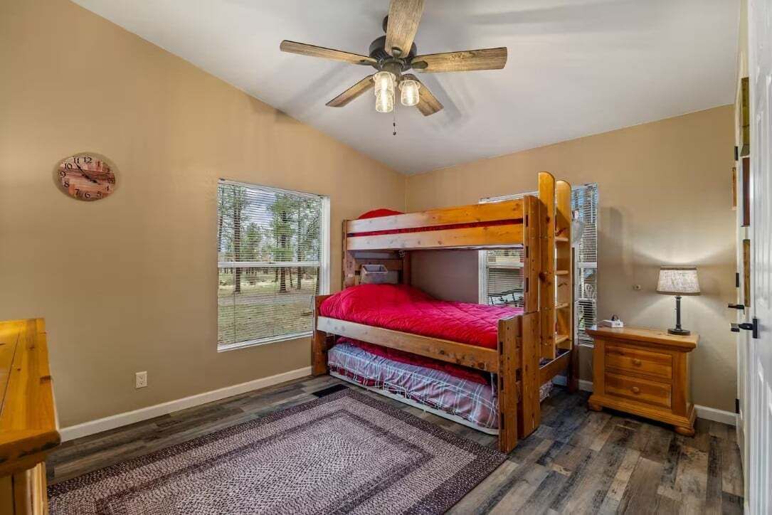 Bunk bed room