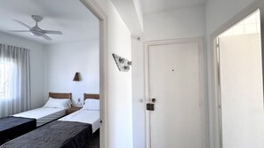 Bügeleisen/Bügelbrett, Bettwäsche