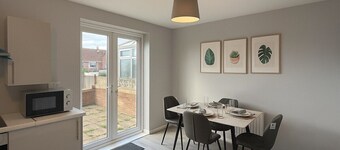 Modern Houghton-le-Spring stay near Durham