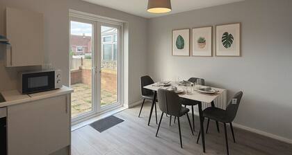 Modern Houghton-le-Spring stay near Durham