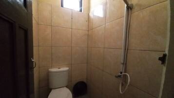 Standard Single Room | Bathroom | Shower