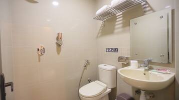 Shower, towels