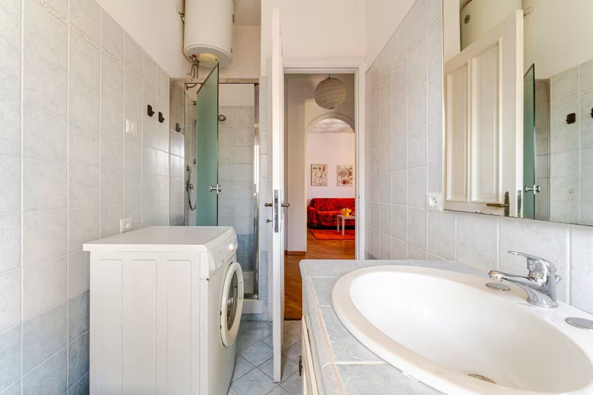 Shower, towels