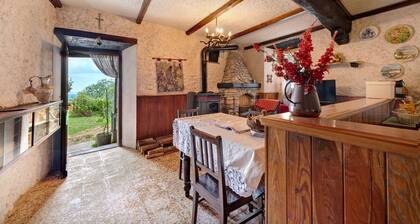 Maison de montagne au Parc Fenera, 800 m – 2 étages, salle de bain, cuisine, terrasse, Wi-Fi