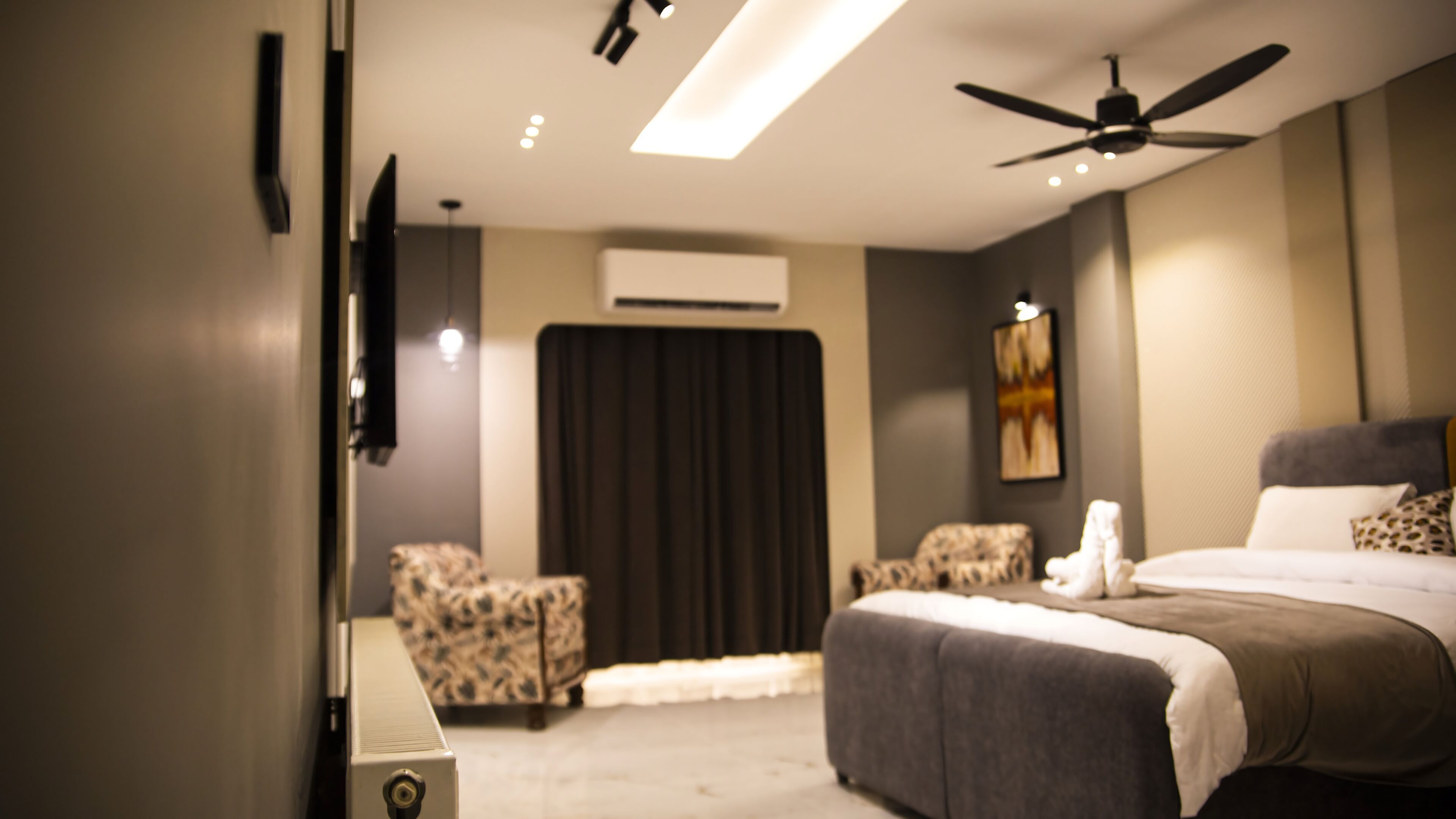 Executive-Zimmer | Bügeleisen/Bügelbrett, kostenloses WLAN