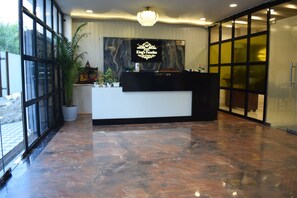 Lobby - Hotel Kings Paradise & Banquet (Lucknow)