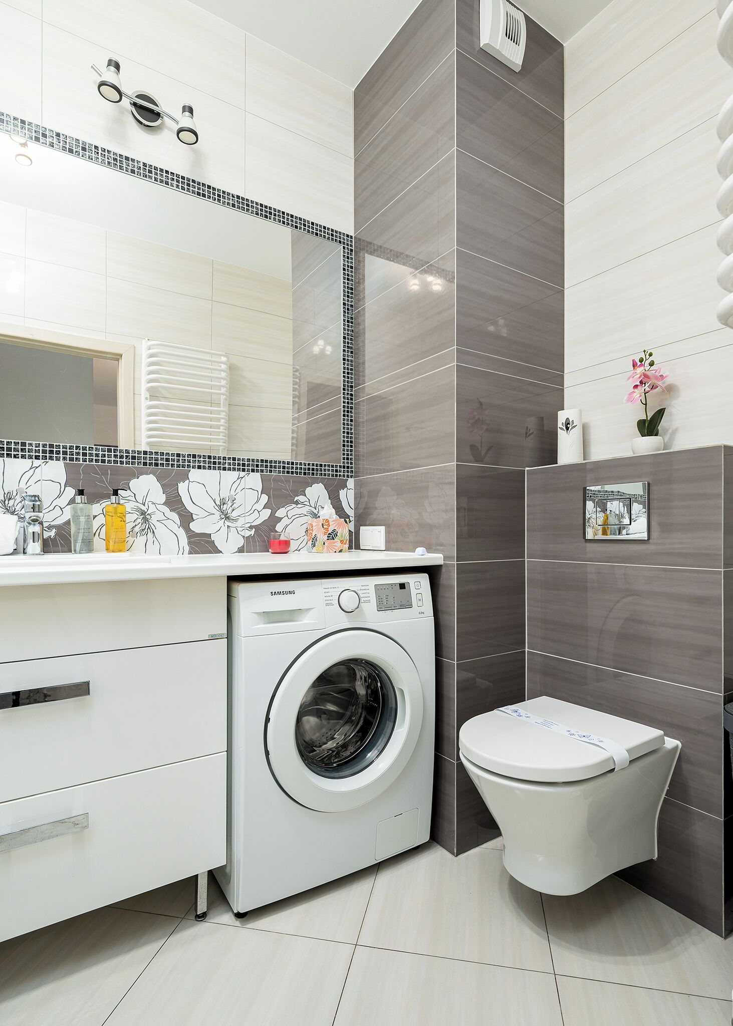 Apartment, Balcony | Bathroom
