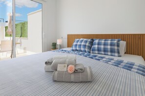 2 bedrooms, iron/ironing board, Internet, bed sheets - Villa within walking distance of the beach and the weekly market (San Javier)