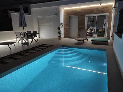 Villa within walking distance of the beach and the weekly market