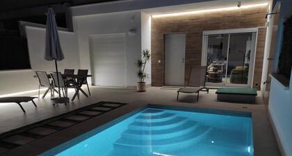 Villa within walking distance of the beach and the weekly market