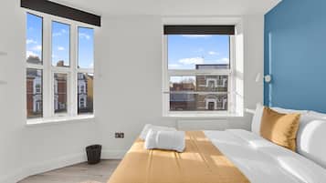 Iron/ironing board, free WiFi, bed sheets