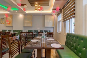 Dining - Shivaantara Hotels Shanti Vilaas (Rishikesh)