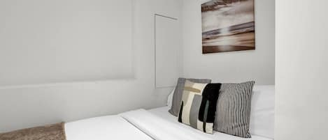 Desk, iron/ironing board, WiFi (free), bed sheets