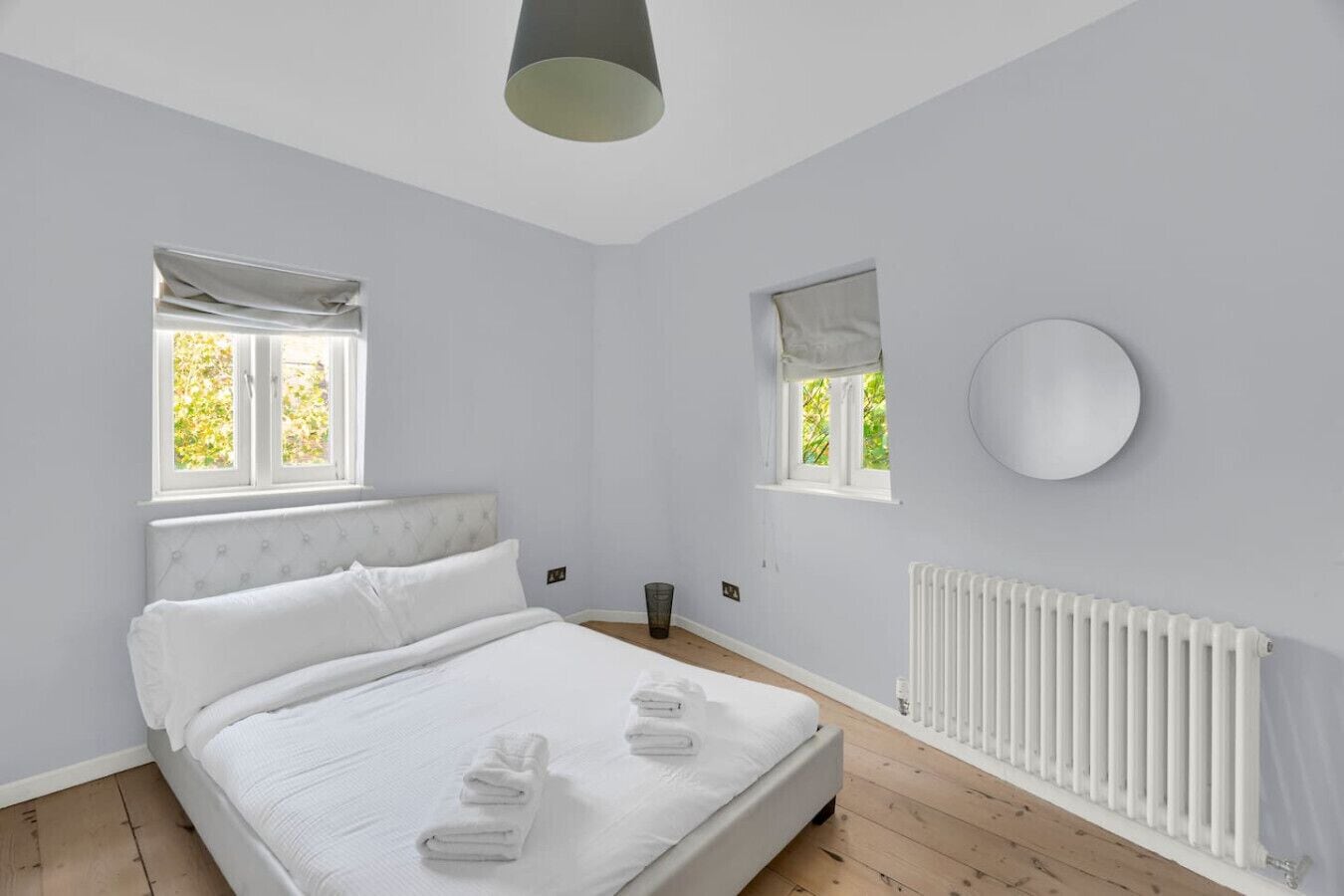 2 slaapkamers, een strijkplank/strijkijzer, gratis wifi, beddengoed