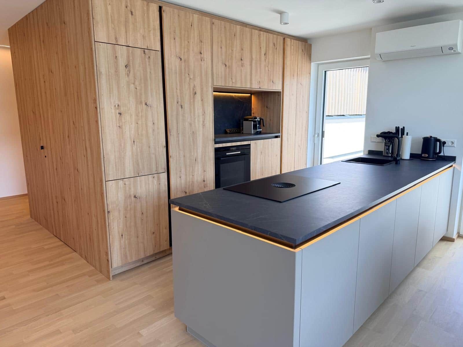 Kühlschrank, Ofen, Herdplatte, Geschirrspüler