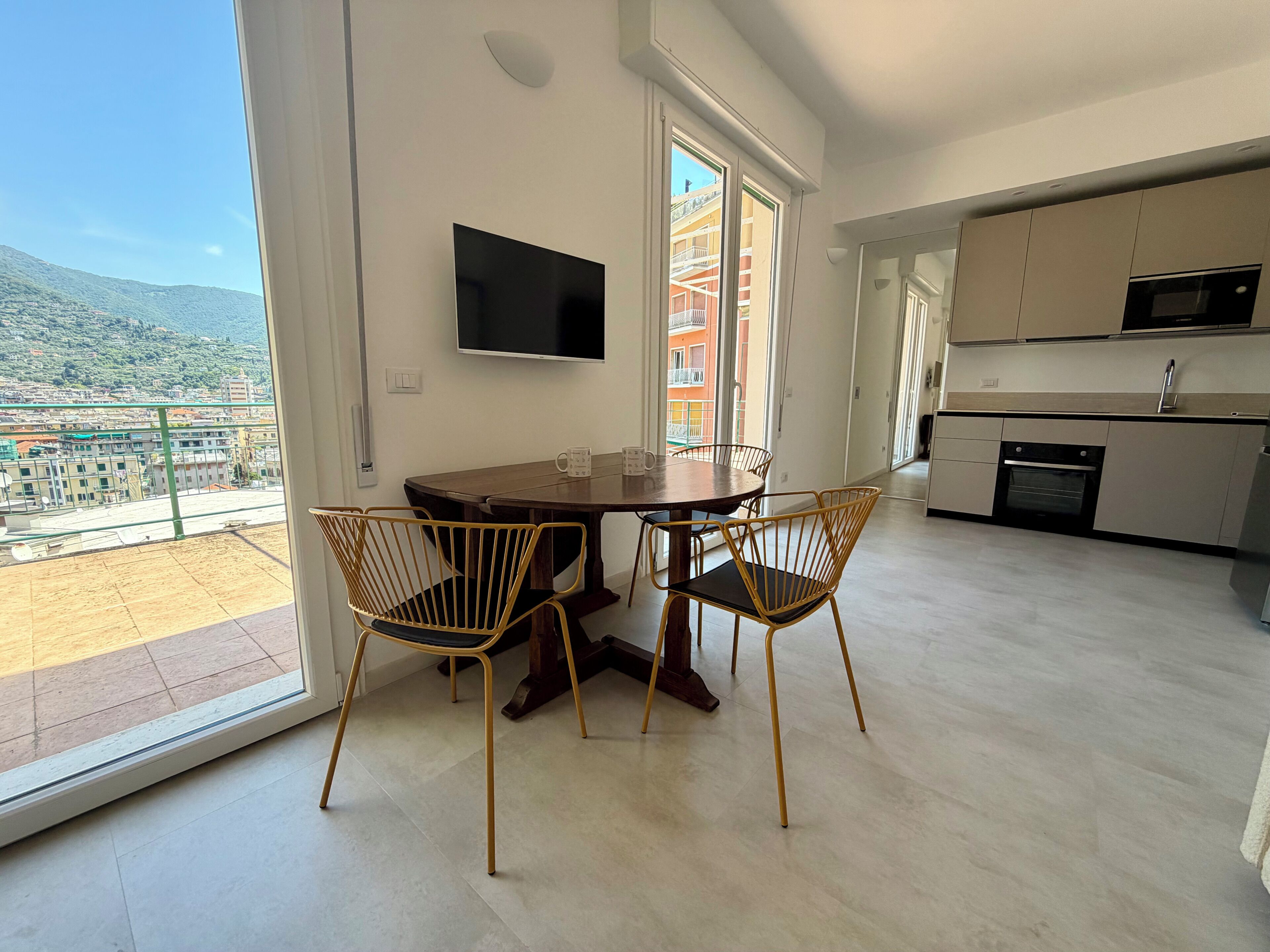 Apartment (2 Bedrooms) | Front of property