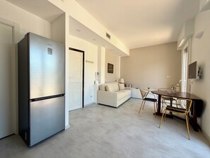 Apartment (2 Bedrooms) | Interior - Peonie 5 (Rapallo)