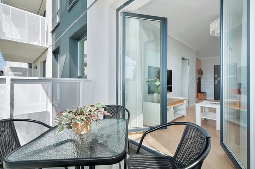 Cosy Apartment with Parking  Balcony