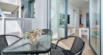Cosy Apartment with Parking Balcony