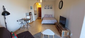 Room - Vrbo Property (Santa-Lucia-di-Moriani)